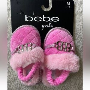 Bebe Logo Rhinestone Girls Slippers M 7/8 Pink